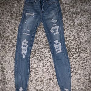 Women’s American eagle jeans